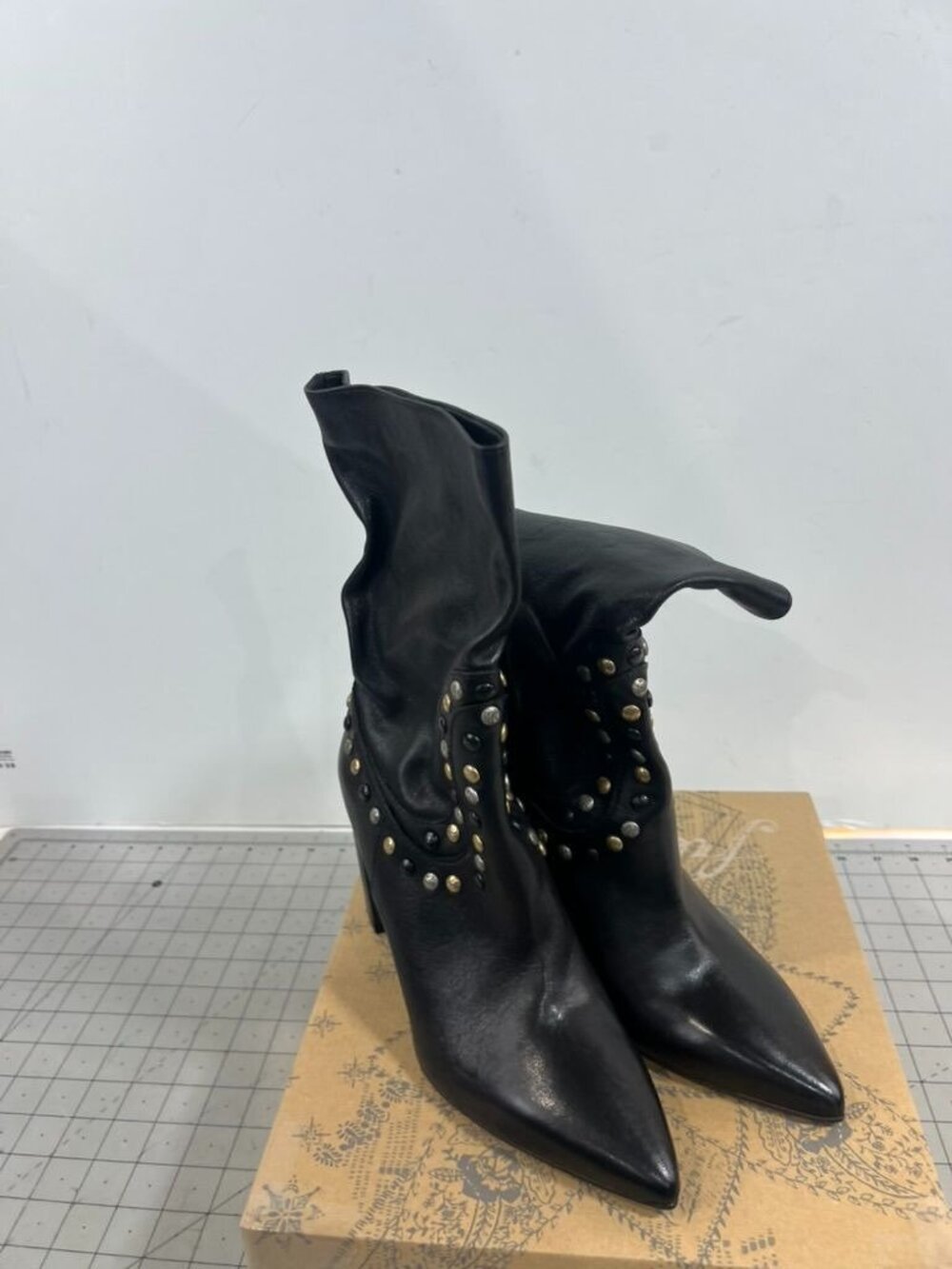 Free People Studded Dakota Heel Boot (Black) Women's Sz. 8.5 NEW - Picture 2 of 7